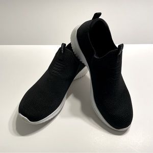 Skechers Womens Ultra Flex 3.0 Smooth
Step Hands Free Slip-Ins Slip-On Walking.